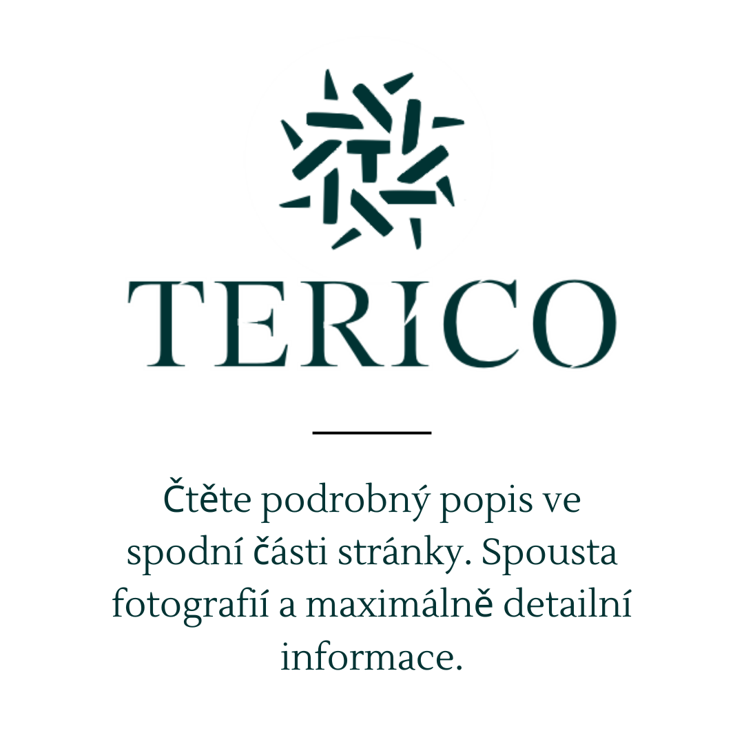 Ratanová sestava PANDORA Terico. Skládá se z pohovky, dvou křesel a konferenčního stolku.